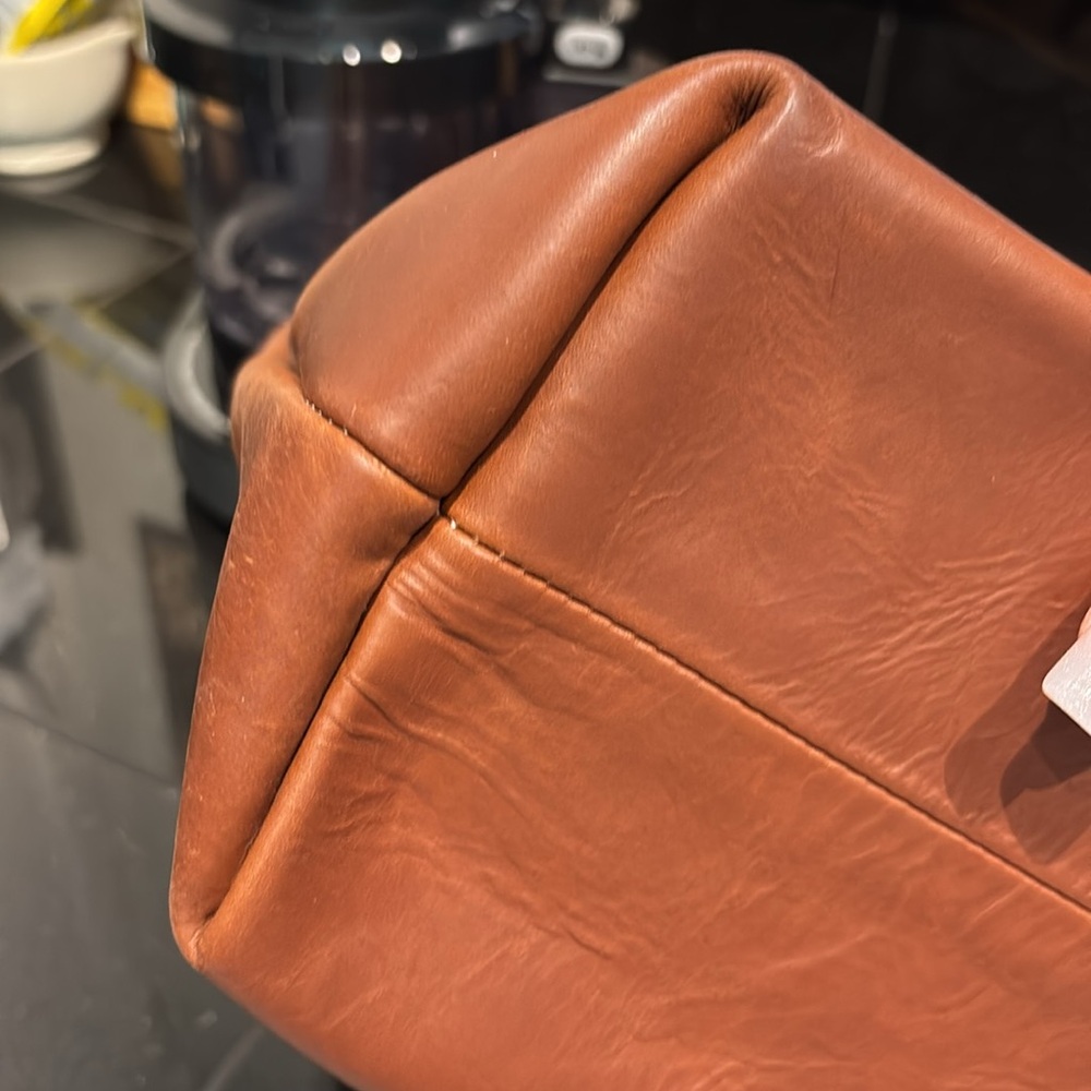 WP standard Leather Tote Bag - Picture 5 of 12